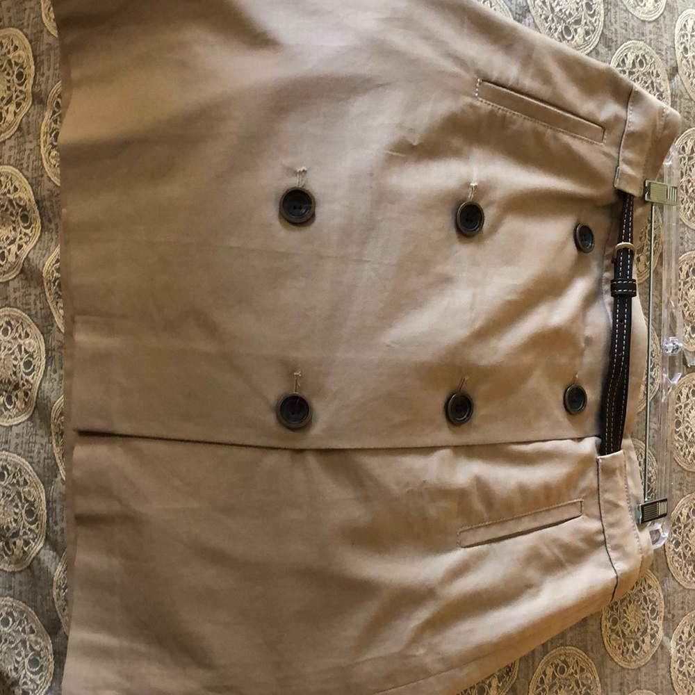 Ann Taylor beige skirt with belt